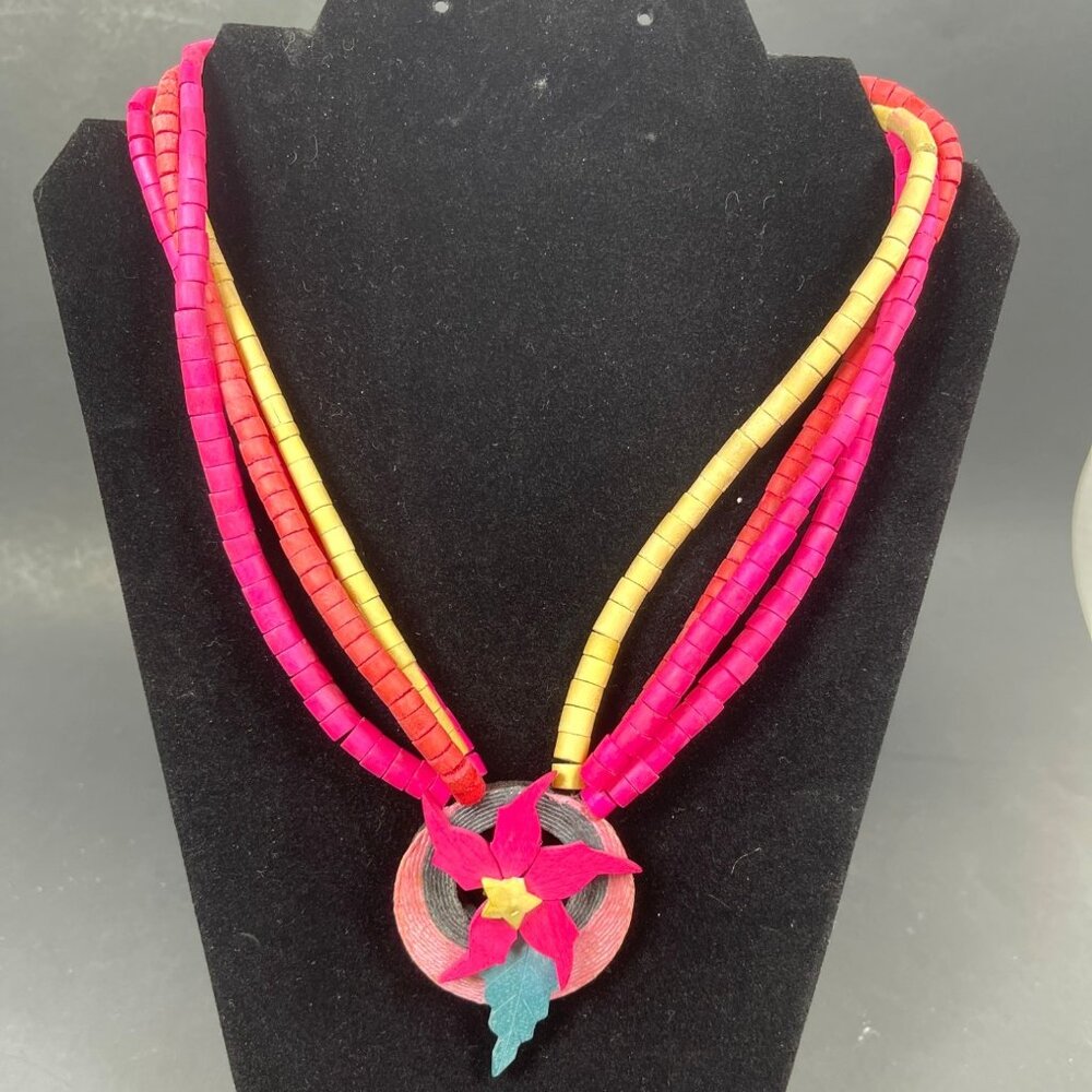 19 Inch Beaded Necklace Tropical Flower Floral Pendant Multi-Strand Pink Vintage - Picture 2 of 8